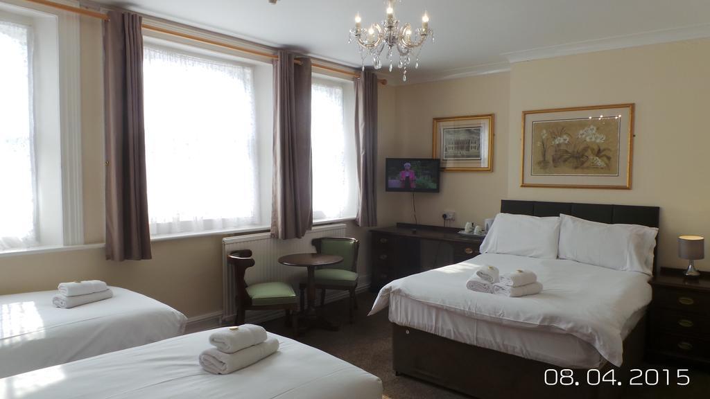Vernon Guesthouse Eastbourne Oda fotoğraf