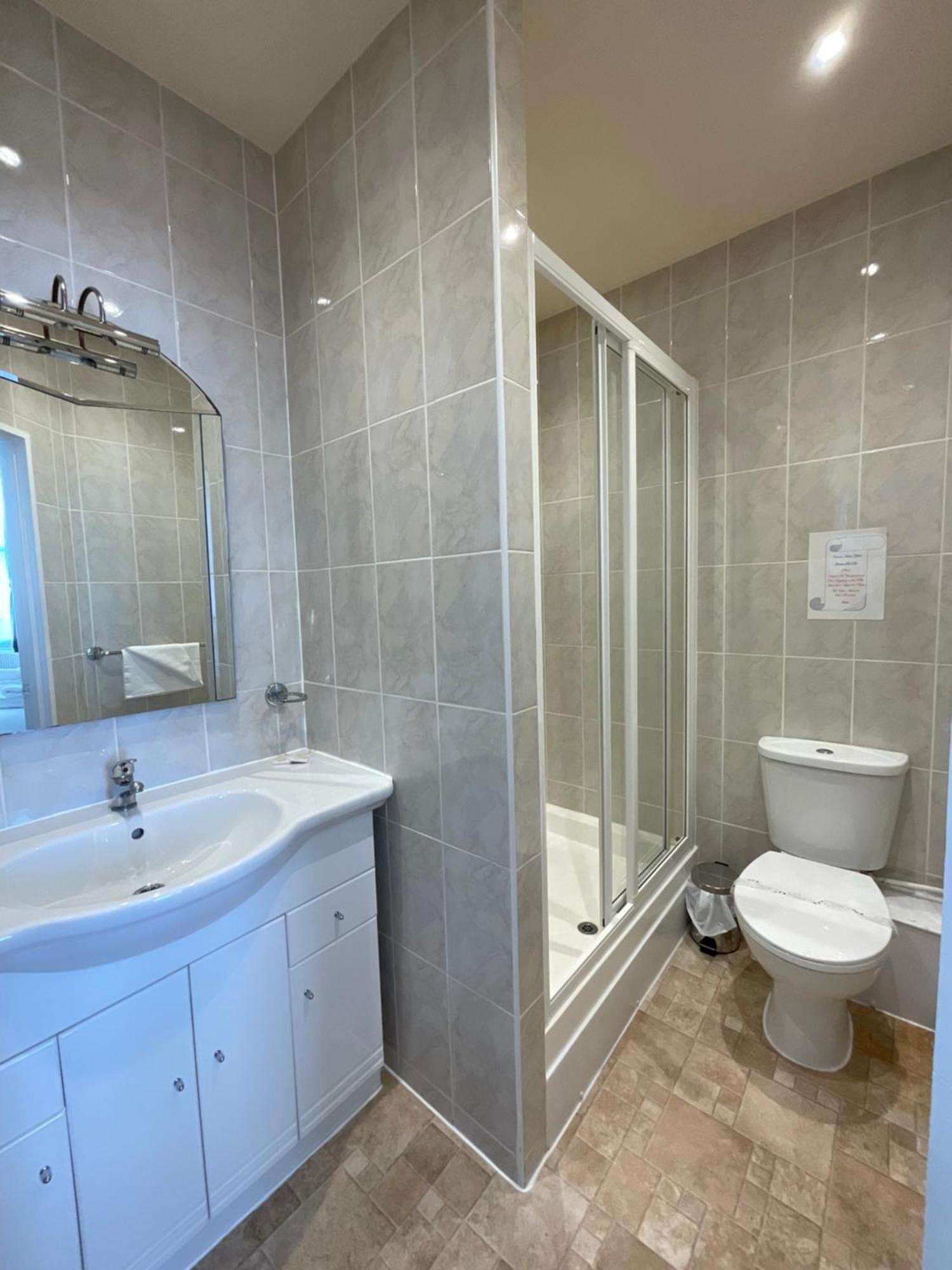 Vernon Guesthouse Eastbourne Dış mekan fotoğraf