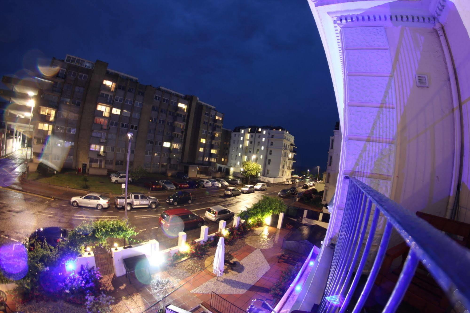 Vernon Guesthouse Eastbourne Dış mekan fotoğraf